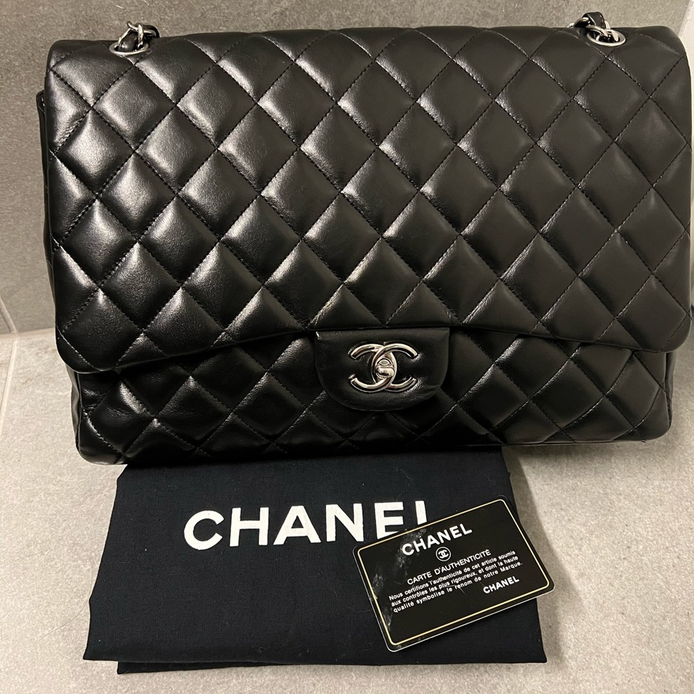 Authentic Chanel Lambskin Single flap
